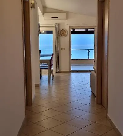 Vista Sul Golfo Di Castellammare *